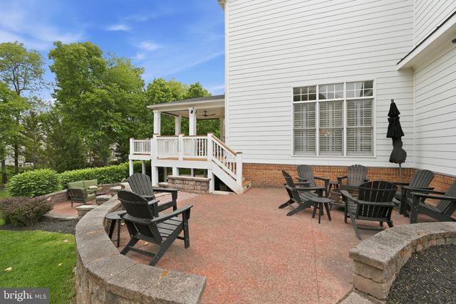 18777 UPPER MEADOW DR, Leesburg, VA 20176