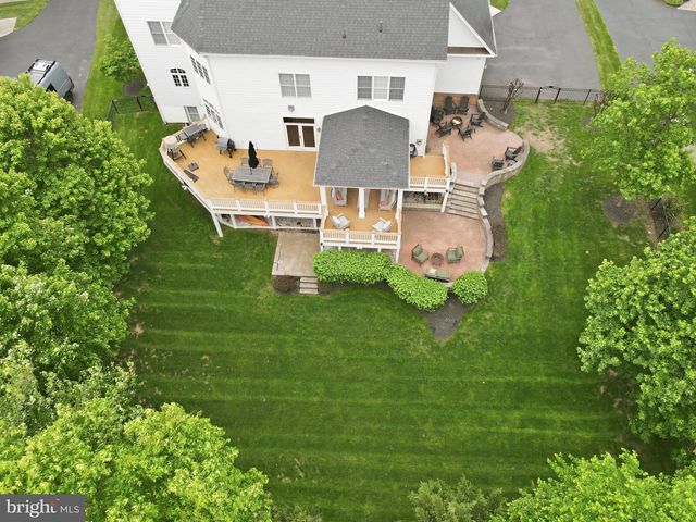 18777 UPPER MEADOW DR, Leesburg, VA 20176