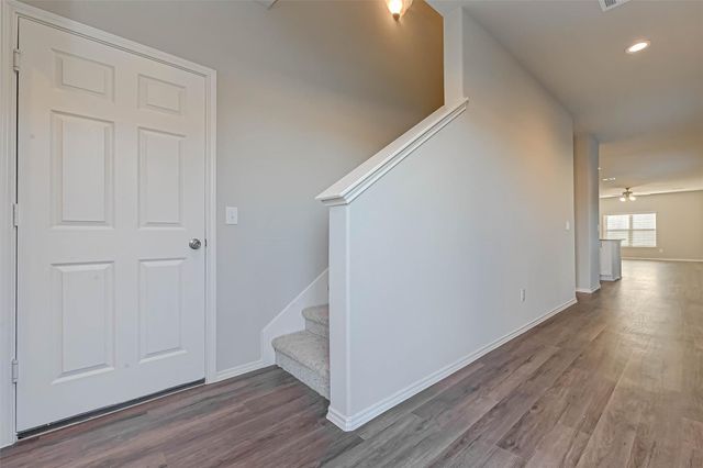 214 Cumberland Forest Drive, Magnolia, TX 77354