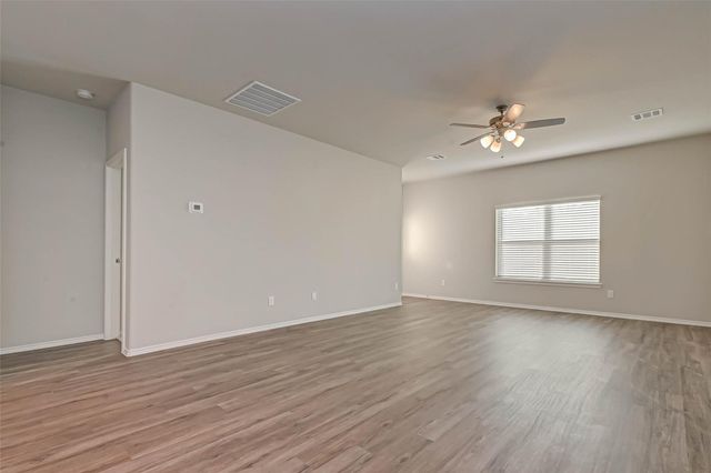 214 Cumberland Forest Drive, Magnolia, TX 77354