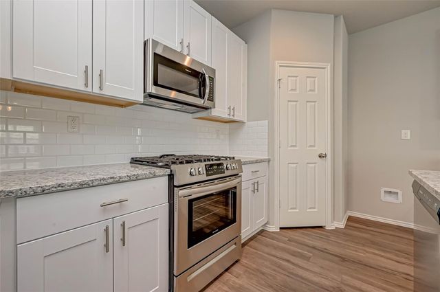 214 Cumberland Forest Drive, Magnolia, TX 77354