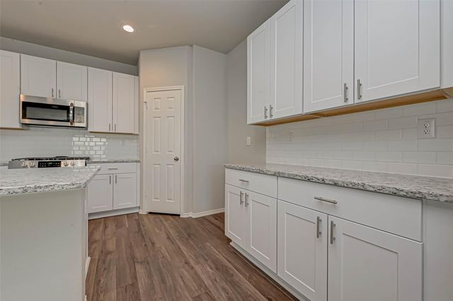 214 Cumberland Forest Drive, Magnolia, TX 77354