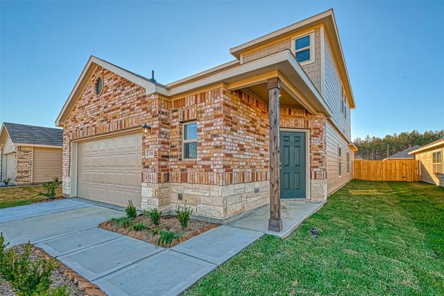 214 Cumberland Forest Drive, Magnolia, TX 77354