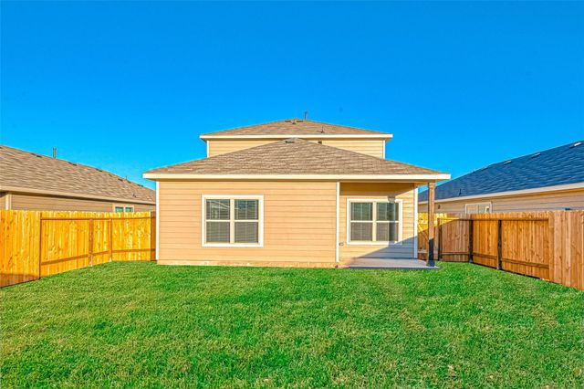 214 Cumberland Forest Drive, Magnolia, TX 77354