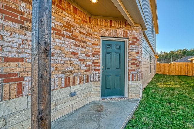 214 Cumberland Forest Drive, Magnolia, TX 77354