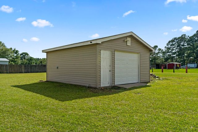 1357 Tarton Dr., Loris, SC 29569