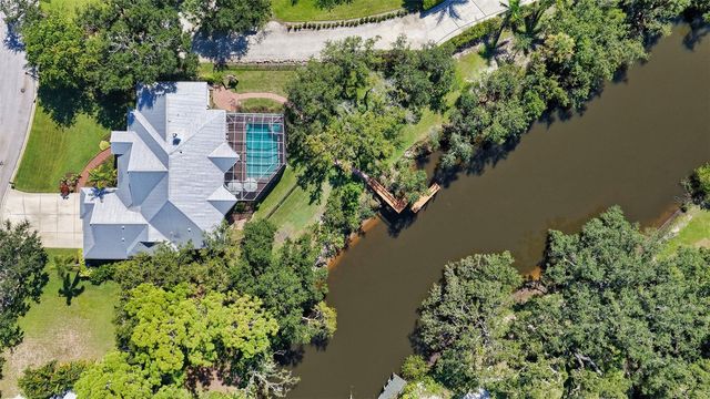 3930 ELYSIAN WOODS LANE, Sarasota, FL 34231