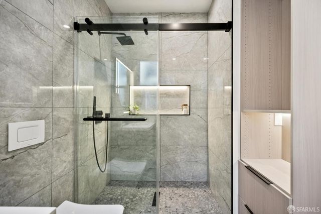 24 Lawrence Avenue, San Francisco, CA 94112
