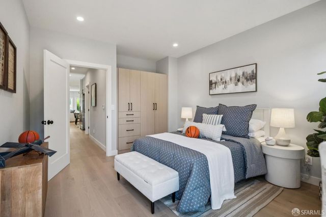 24 Lawrence Avenue, San Francisco, CA 94112