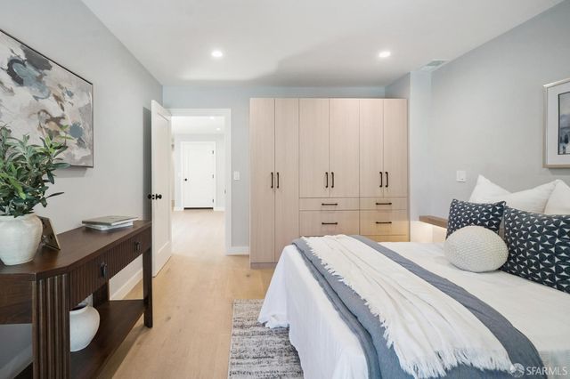 24 Lawrence Avenue, San Francisco, CA 94112