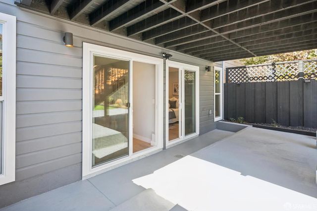 24 Lawrence Avenue, San Francisco, CA 94112
