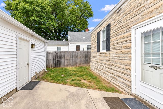 1828 N Lynhurst Drive, Indianapolis, IN 46224
