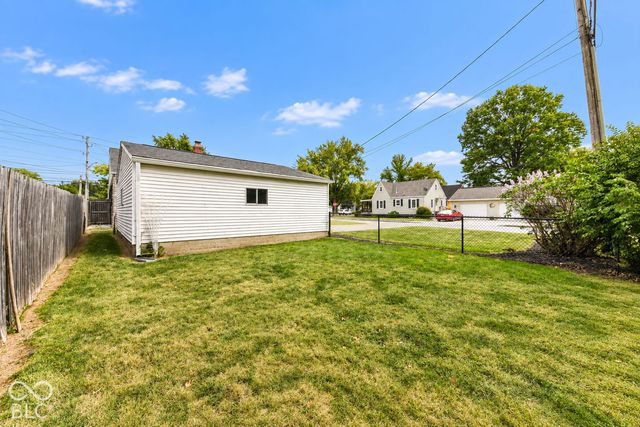1828 N Lynhurst Drive, Indianapolis, IN 46224
