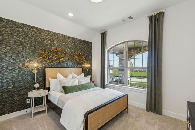 200 Bristol Lane, Azle, TX 76020