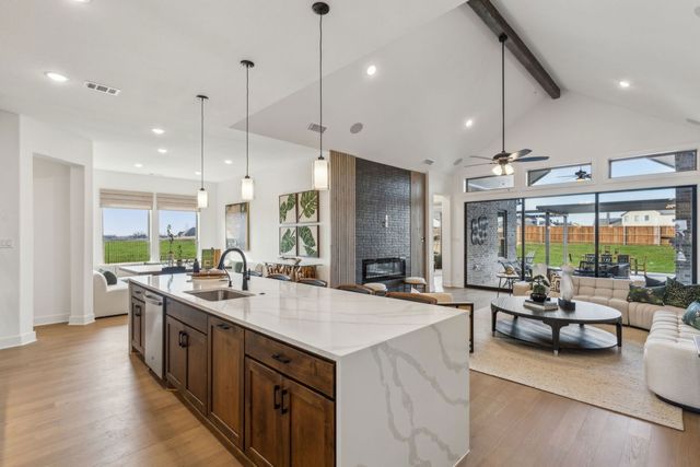 200 Bristol Lane, Azle, TX 76020