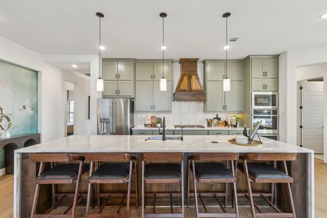 200 Bristol Lane, Azle, TX 76020