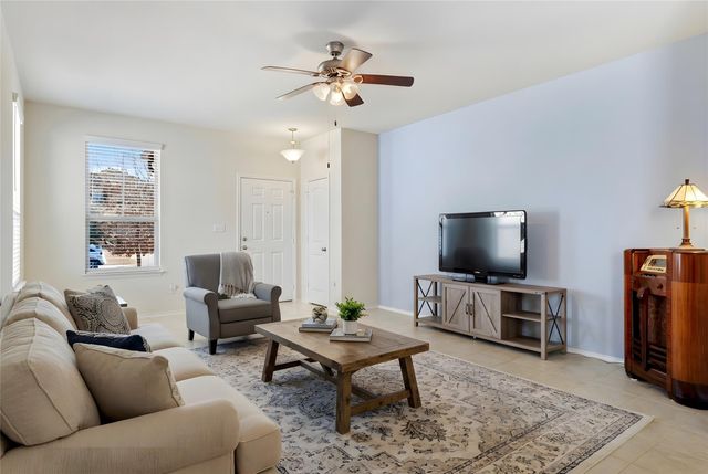 612 Reinhardt BLVD, Georgetown, TX 78626