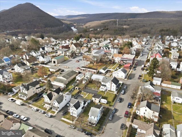 431 SOUTH ST, Jim Thorpe, PA 18229