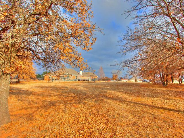 5879 Mockingbird Lane, Blanchard, OK 73010