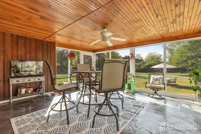 544 W 8th Street W, Plainfield, NJ 07060