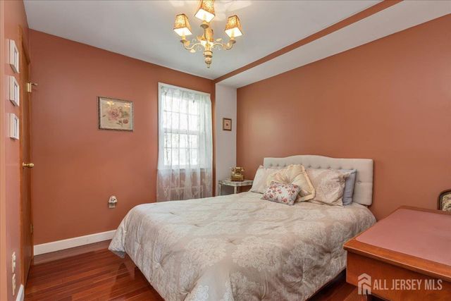 544 W 8th Street W, Plainfield, NJ 07060