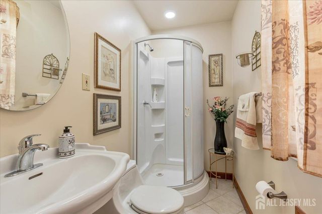 544 W 8th Street W, Plainfield, NJ 07060