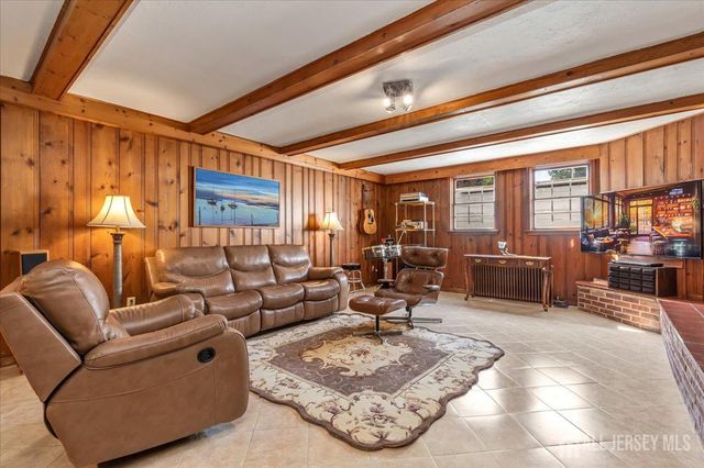 544 W 8th Street W, Plainfield, NJ 07060