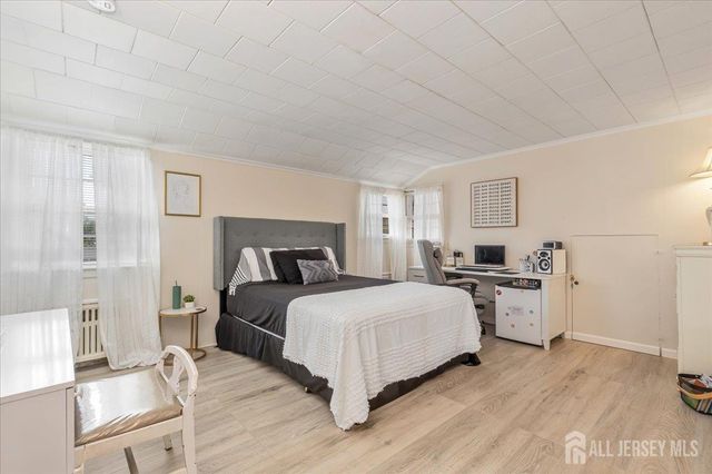 544 W 8th Street W, Plainfield, NJ 07060