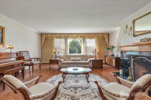 544 W 8th Street W, Plainfield, NJ 07060