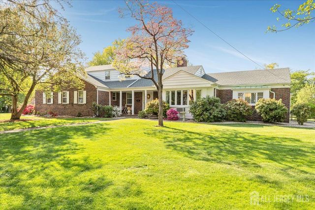 544 W 8th Street W, Plainfield, NJ 07060