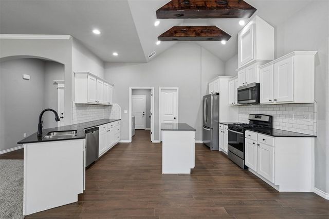 2711 Landmark Drive, Seminole, OK 74868