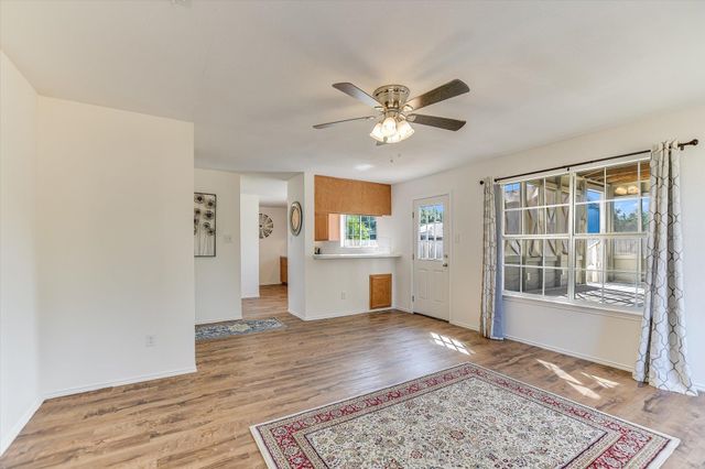 1905 Hollow Tree BLVD, Round Rock, TX 78681