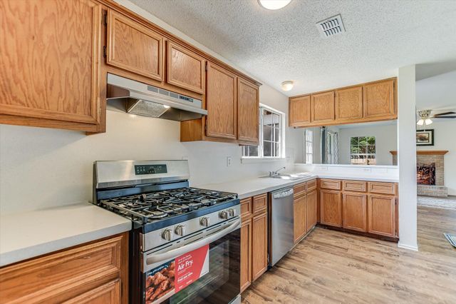1905 Hollow Tree BLVD, Round Rock, TX 78681
