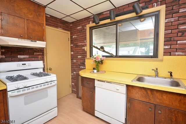 128 Crane St, Roselle Boro, NJ 07203