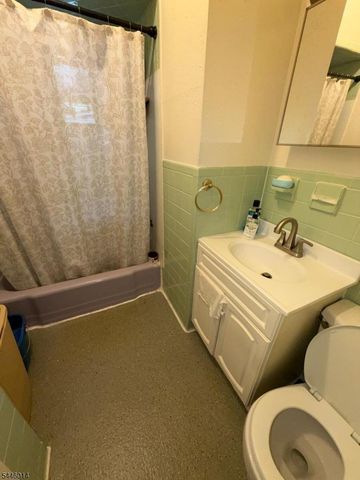 167 Pearl St 2, Paterson City, NJ 07501