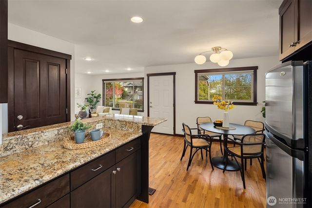 757 N 65th Street, Seattle, WA 98103