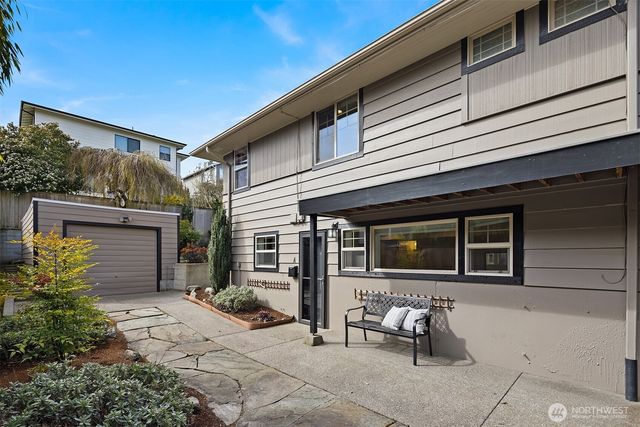 757 N 65th Street, Seattle, WA 98103