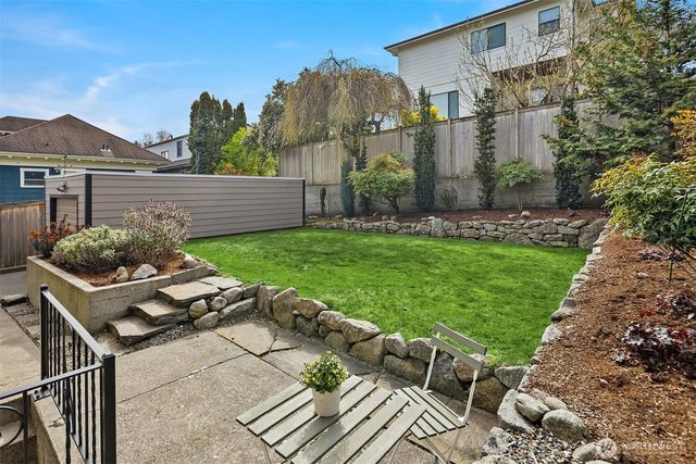 757 N 65th Street, Seattle, WA 98103