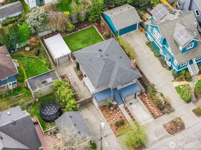 757 N 65th Street, Seattle, WA 98103