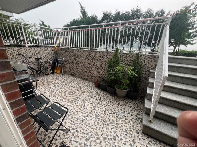 3-06 Soundview Lane, College Point, NY 11356