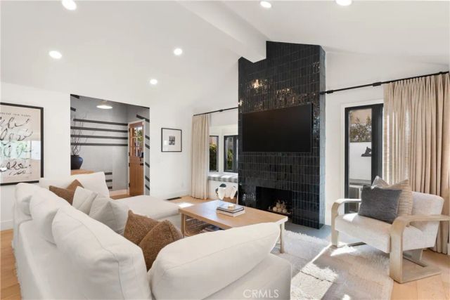 521 Westminster, Newport Beach, CA 92663