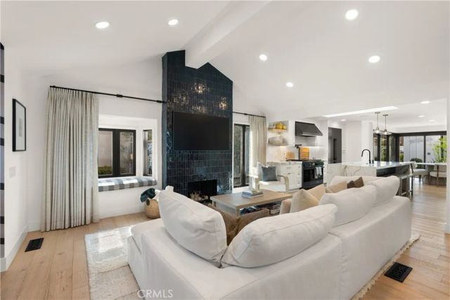 521 Westminster, Newport Beach, CA 92663