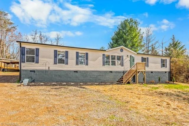 1030 Cloud Land Circle, Westfield, NC 27053