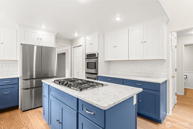 16904 237th Place NE, Woodinville, WA 98077