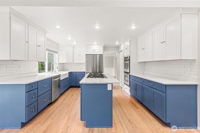 16904 237th Place NE, Woodinville, WA 98077