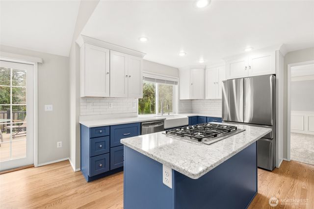 16904 237th Place NE, Woodinville, WA 98077