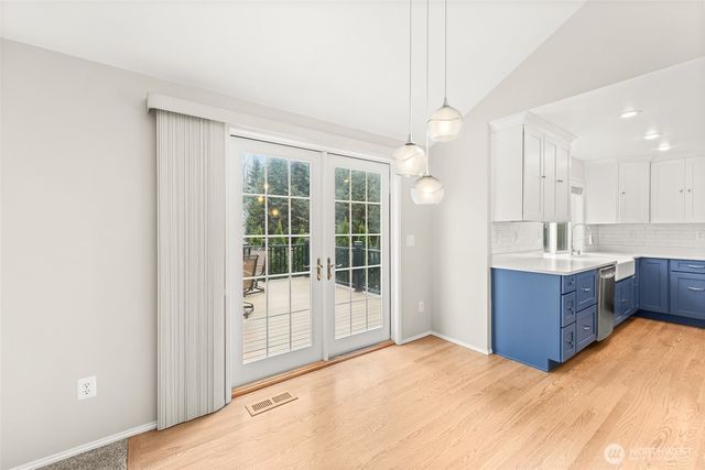 16904 237th Place NE, Woodinville, WA 98077