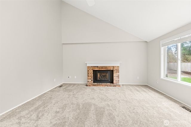 16904 237th Place NE, Woodinville, WA 98077