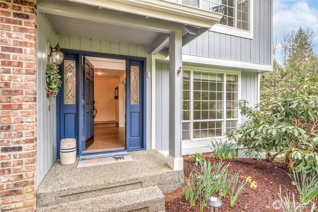 16904 237th Place NE, Woodinville, WA 98077