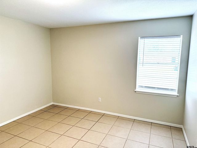 13675 Maple Dr., Tyler, TX 75709